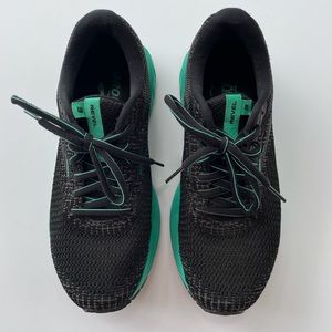 Black Brooks Revel 3 Running Shoes Women’s Size 8